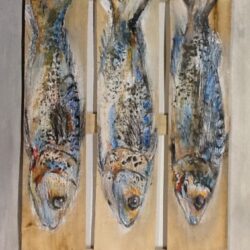 Fische auf Obstkiste © Gabriele Mundt